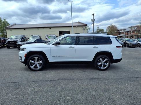 Certified 2022 Jeep Grand Cherokee L Limited AWD/4WD image 4