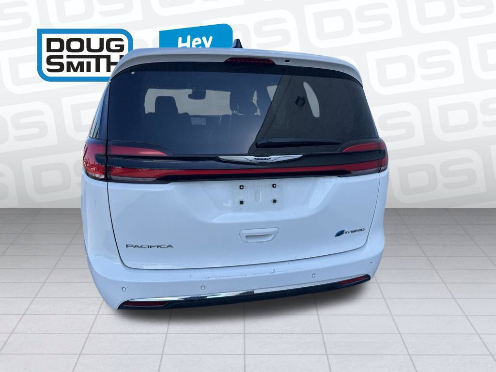 Used 2024 Chrysler Pacifica Limited FWD image 5