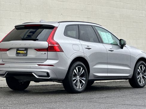 Used 2024 Volvo XC60 B5 Core image 4