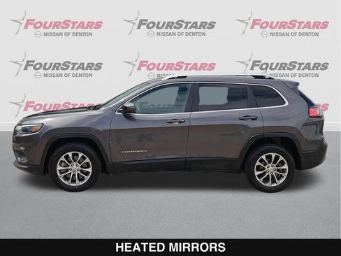 Used 2019 Jeep Cherokee Latitude Plus w/ Comfort/Convenience Group FWD image 8
