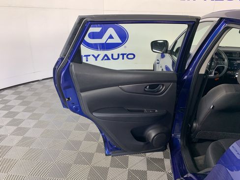 Used 2020 Nissan Rogue Sport S FWD image 29