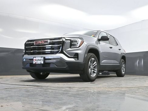 Used 2025 GMC Terrain Elevation AWD/4WD image 31