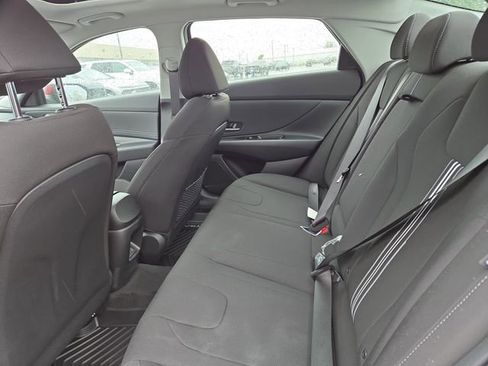 New 2025 Hyundai Elantra SEL image 29