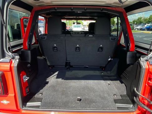 Used 2021 Jeep Wrangler Unlimited Sport AWD/4WD image 28