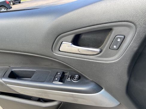 Used 2022 Chevrolet Colorado LT w/ Fleet Safety Package RWD image 46