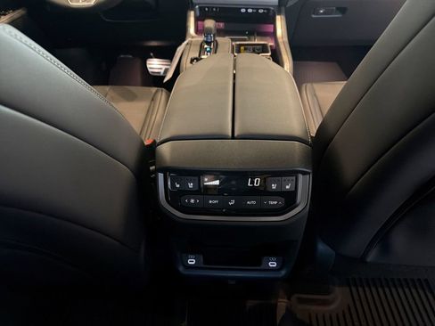 New 2026 Lexus TX 500h AWD image 10