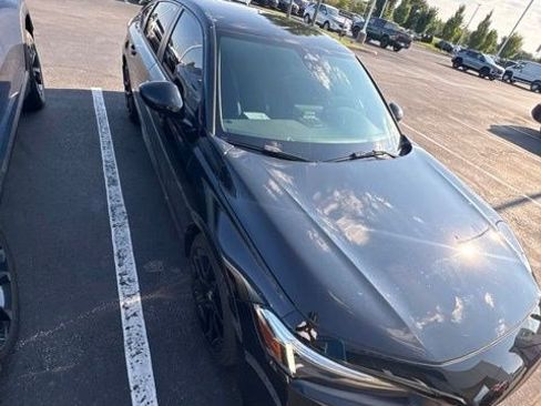 Used 2024 Honda Civic Sport image 4