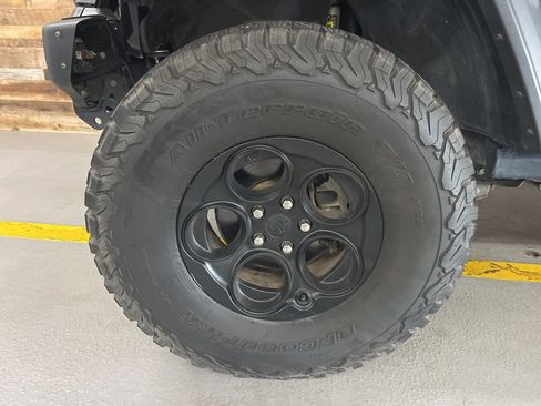 Used 2021 Jeep Wrangler Unlimited Rubicon AWD/4WD image 6