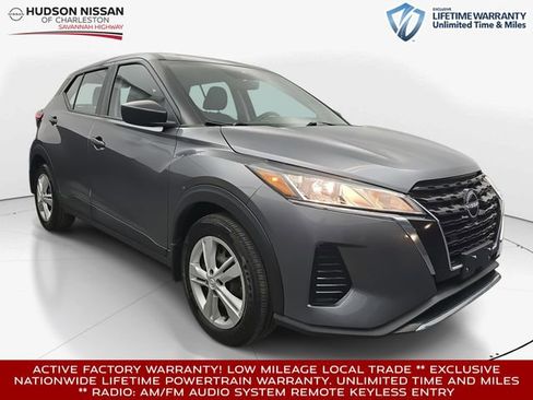 Used 2023 Nissan Kicks S w/ Interior Electronics Package FWD image 1