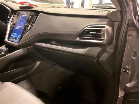 Used 2025 Subaru Outback Limited image 16