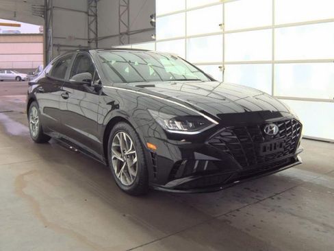 Used 2023 Hyundai Sonata SEL w/ Preferred Accessory Package image 4