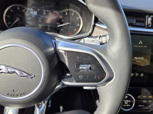 Used 2023 Jaguar F-PACE S image 28