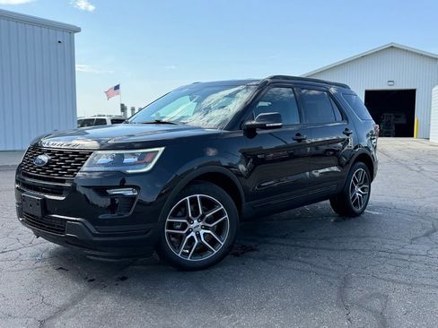 Used 2018 Ford Explorer Sport AWD/4WD image 4