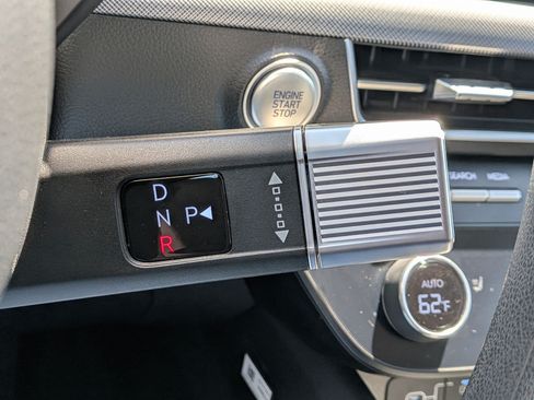 Used 2025 Hyundai Sonata SEL FWD image 25