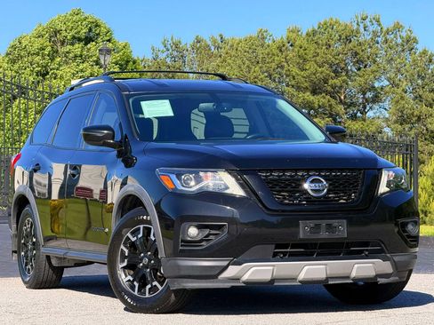 Used 2019 Nissan Pathfinder SV w/ Rock Creek Edition FWD image 4