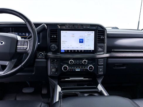 Used 2023 Ford F250 Lariat w/ Lariat Ultimate Package AWD/4WD image 11
