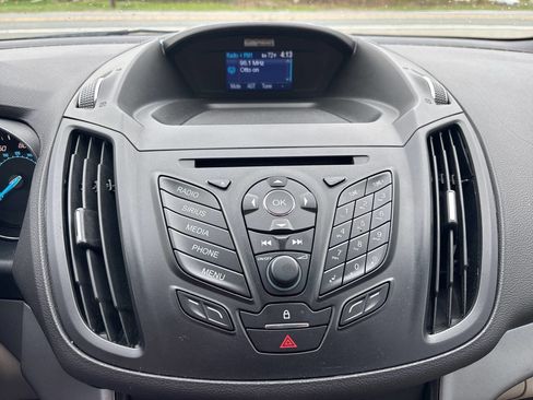 Used 2014 Ford Escape SE image 31