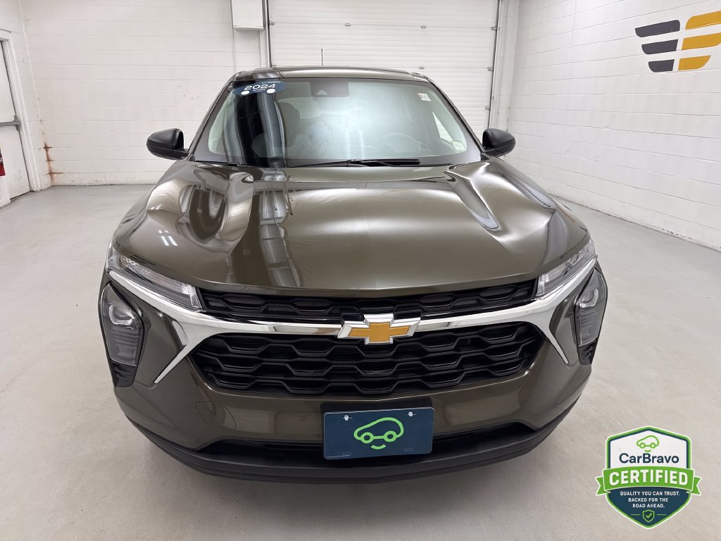 Certified 2024 Chevrolet Trax LS FWD image 9