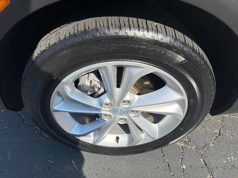 Used 2023 Buick Encore GX Preferred w/ Cold Weather Comfort Package FWD image 10
