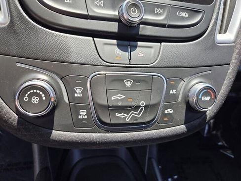 Used 2023 Chevrolet Malibu LS FWD image 7