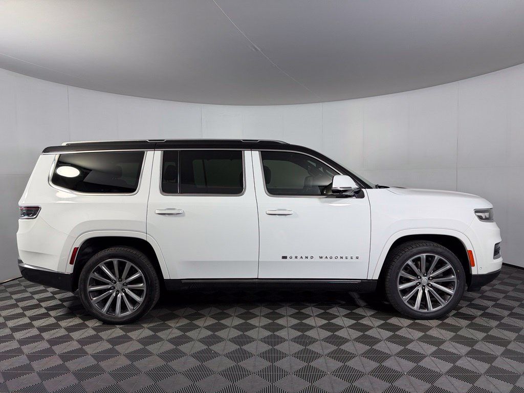 Used 2022 Jeep Grand Wagoneer Series II w/ Convenience Group III AWD/4WD image 5