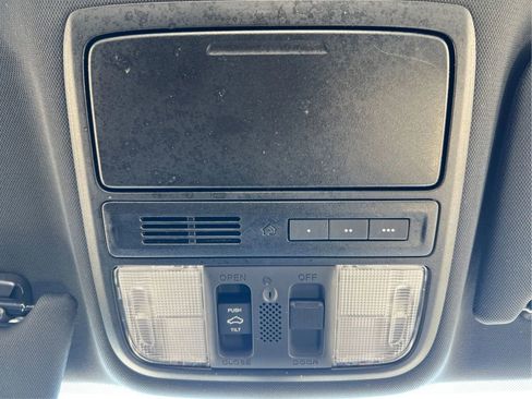 Used 2017 Honda Accord EX-L image 41