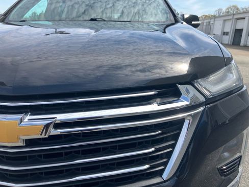 Used 2022 Chevrolet Traverse LT image 30