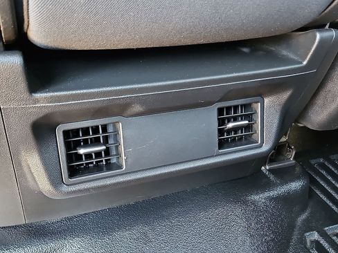 Used 2022 Chevrolet Silverado 1500 W/T w/ WT Value Package AWD/4WD image 25