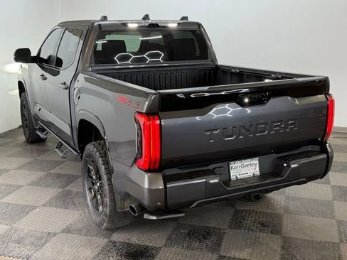 Used 2025 Toyota Tundra Platinum w/ TRD Off-Road Package AWD/4WD image 8