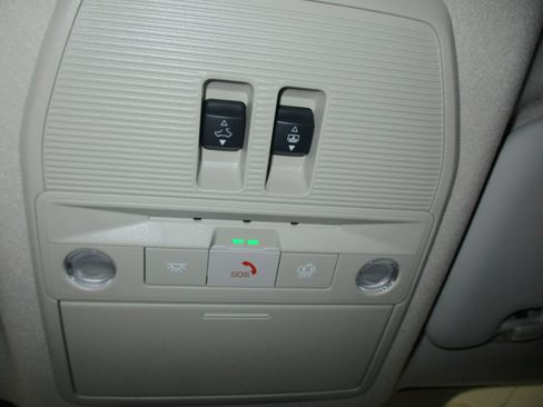 Used 2026 Nissan Kicks SR w/ SR Premium Package image 32