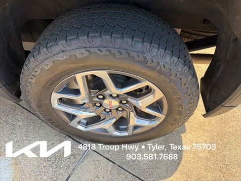 Used 2024 GMC Sierra 1500 SLT w/ SLT Premium Plus Package AWD/4WD image 9