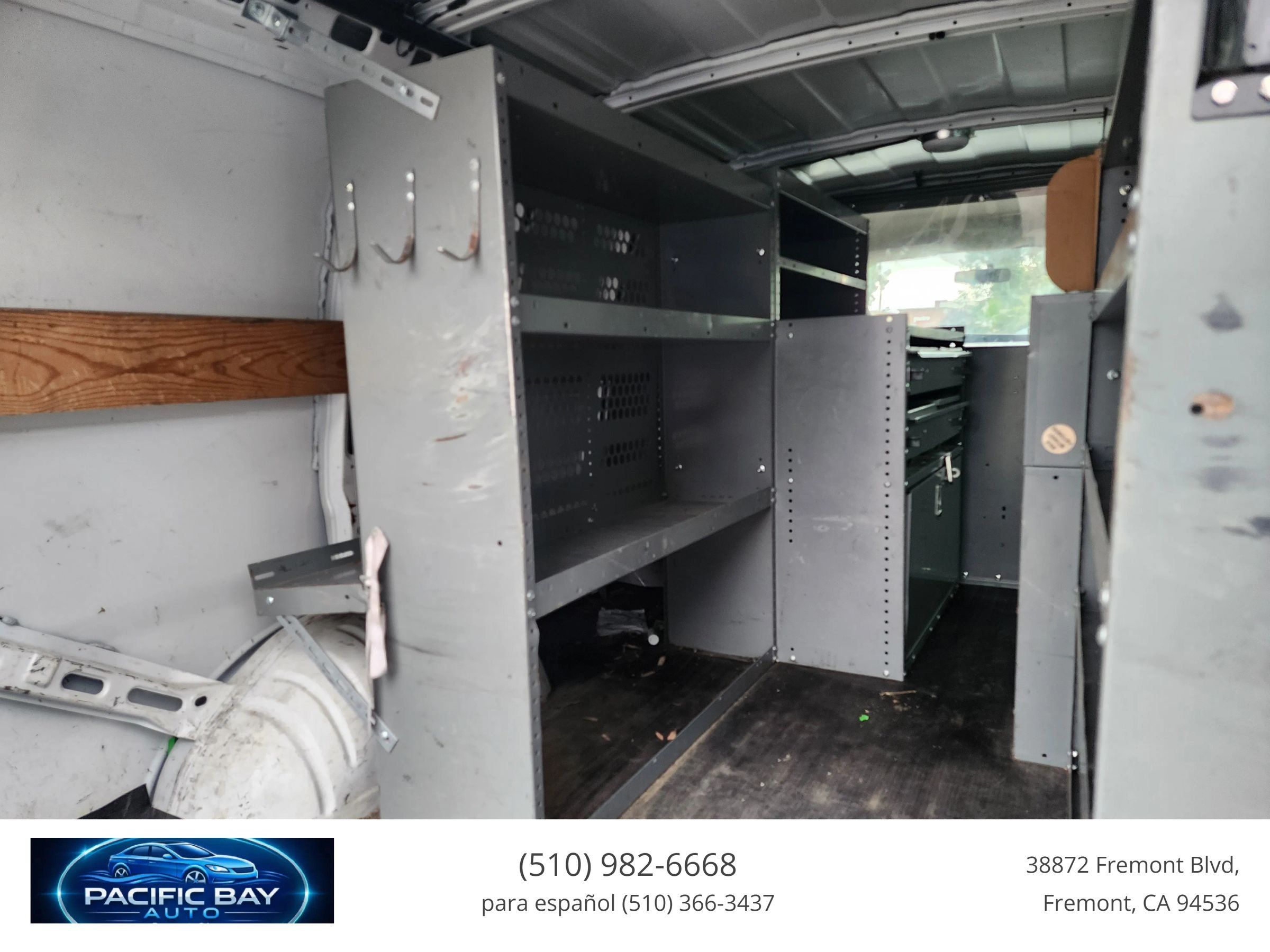 Used 2012 Chevrolet Express 2500 RWD image 16