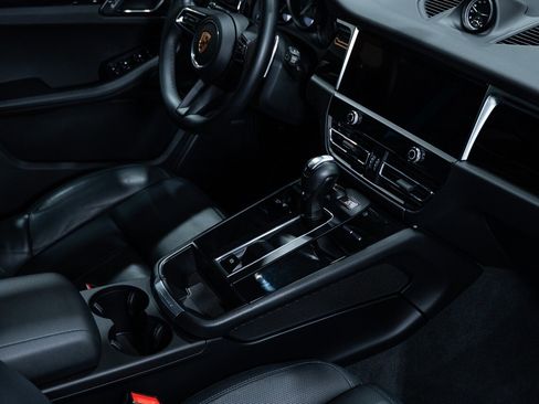 Used 2022 Porsche Macan S image 60