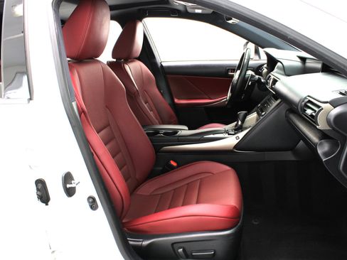 Used 2019 Lexus IS 350 F Sport image 40