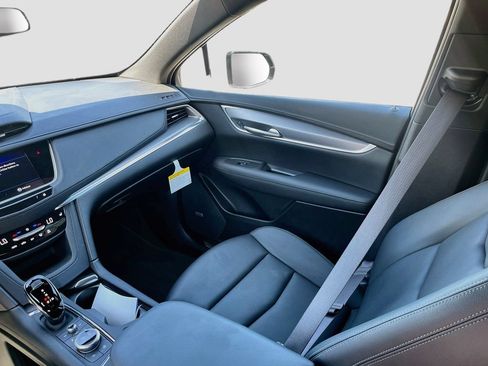 Used 2025 Cadillac XT5 Luxury AWD/4WD image 24