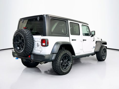 Used 2023 Jeep Wrangler Unlimited w/ Cold Weather Group image 9