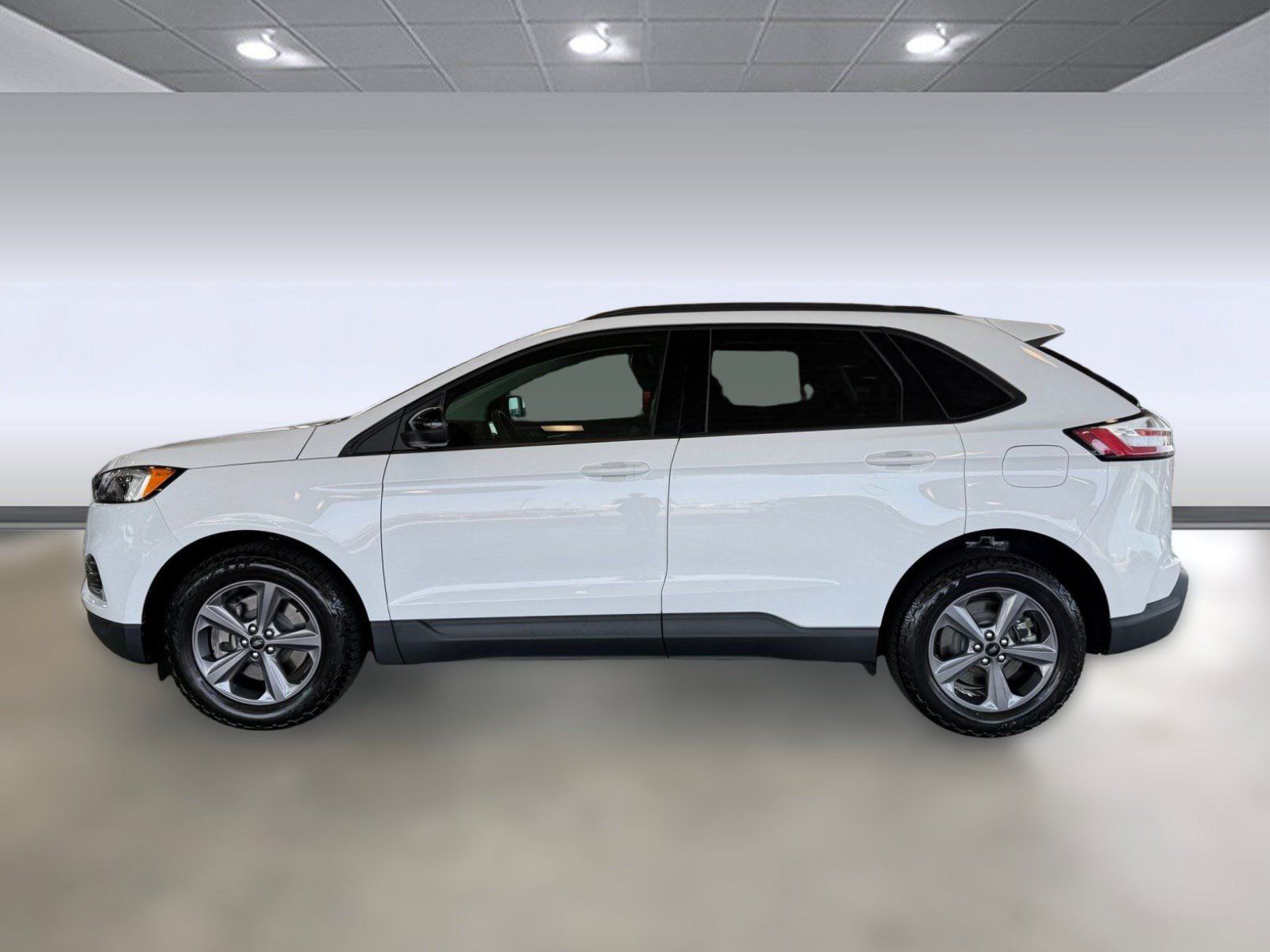 Certified 2024 Ford Edge SEL w/ Sport Appearance Package AWD/4WD image 2