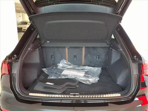 Certified 2025 Audi Q3 2.0T Premium image 20