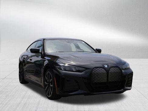 New 2026 BMW i4 xDrive40i w/ M Sport Package AWD/4WD image 4