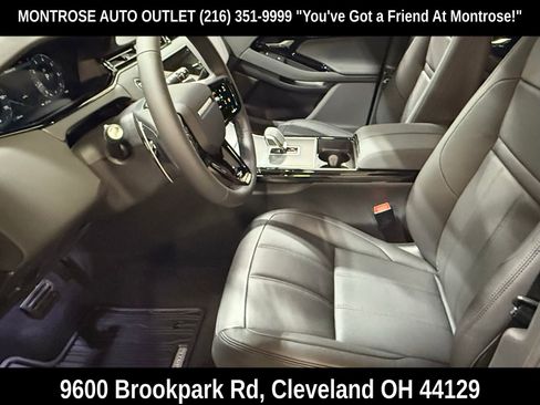 New 2026 Land Rover Range Rover Evoque Dynamic SE image 12