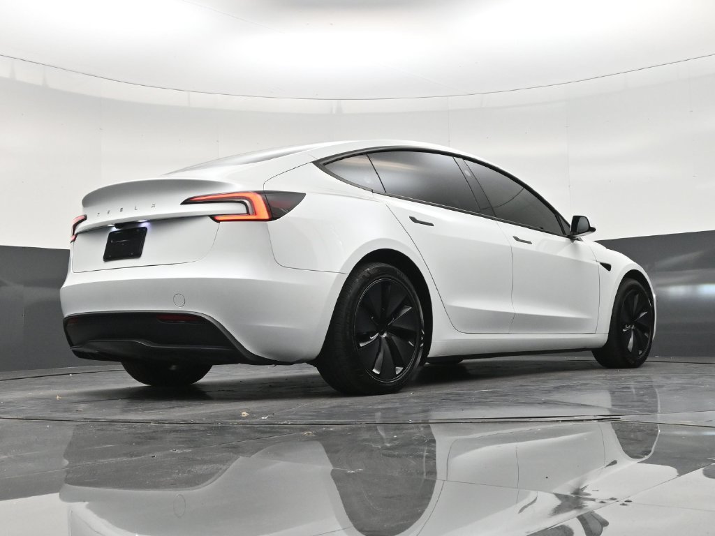 Used 2025 Tesla Model 3 Long Range RWD image 23