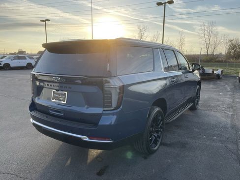 New 2026 Chevrolet Suburban LT w/ Comfort Package image 7