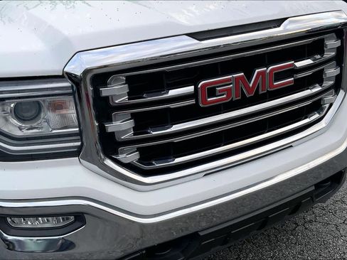 Used 2018 GMC Sierra 1500 SLT w/ SLT Premium Package AWD/4WD image 29
