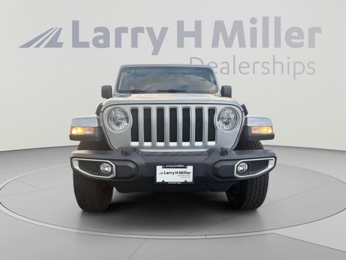 Used 2020 Jeep Wrangler Unlimited Sahara AWD/4WD image 8
