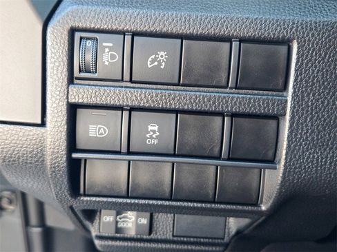 Used 2025 Toyota Tacoma SR image 23