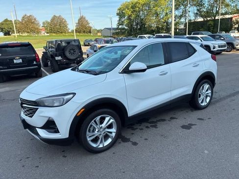 Used 2023 Buick Encore GX Preferred w/ Cold Weather Comfort Package AWD/4WD image 2