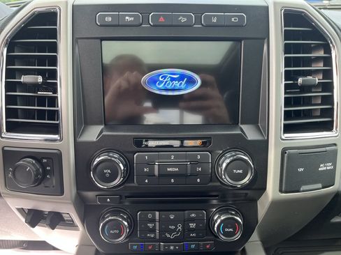 Used 2018 Ford F250 Lariat w/ Lariat Ultimate Package AWD/4WD image 23
