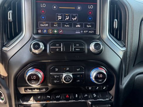 Used 2022 GMC Sierra 2500 AT4 w/ Driver Alert Package I AWD/4WD image 37
