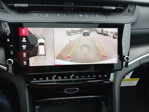 New 2026 Jeep Grand Cherokee Limited image 37