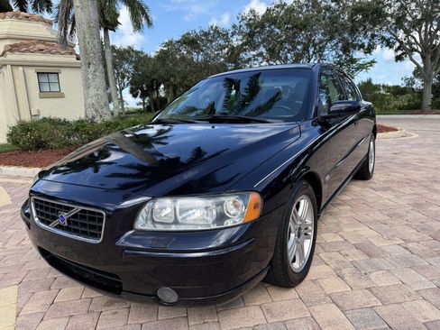 Used 2005 Volvo S60 2.5T AWD/4WD image 5